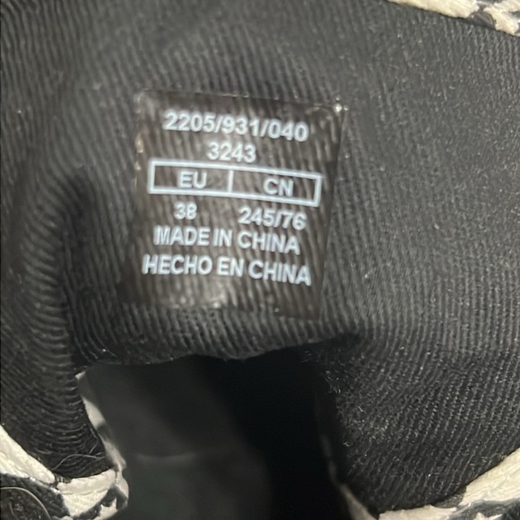 Zara Sneakers Stars Checkered Black and ivory high size 38 or 7 to 7.5 nwt - Picture 11 of 16